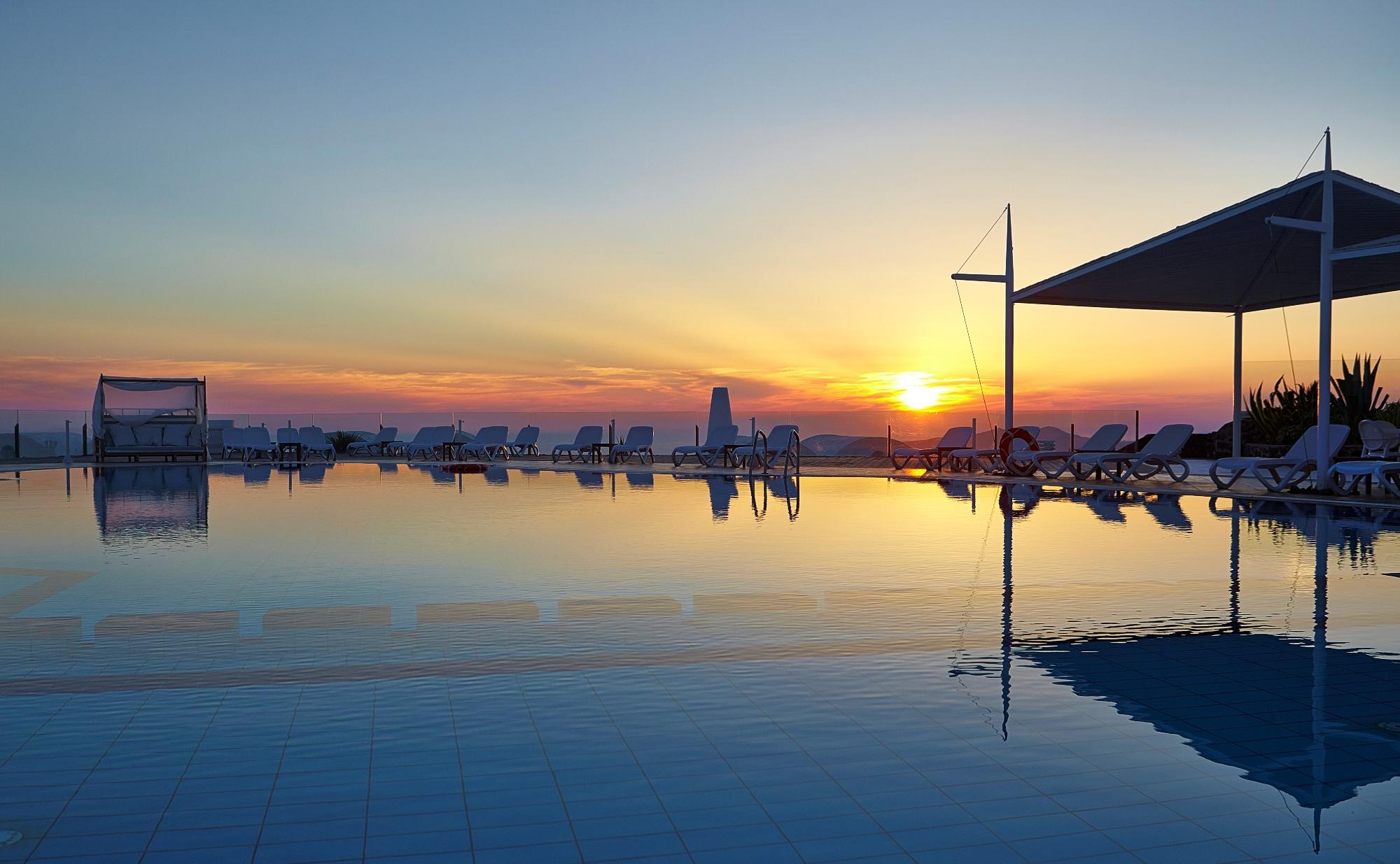 Orizontes Hotel Santorini Pyrgos Kallistis Luaran gambar